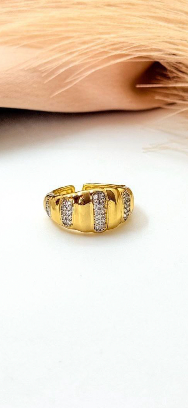 Golden Aura Ring